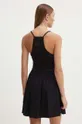 Бавовняна сукня Superdry Основний матеріал: 100% Бавовна Оздоблення: 84% Бавовна, 10% Поліестер, 6% Еластан