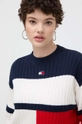 beżowy Tommy Jeans sweter bawełniany