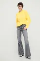 Bombažen pulover Desigual rumena