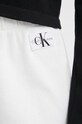 Βαμβακερό σορτσάκι Calvin Klein Jeans λευκό J20J223276