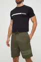 zelena Bombažne kratke hlače BOSS Moški