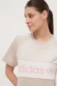 beżowy adidas Originals t-shirt welurowy