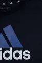 Detské bavlnené tričko adidas Základná látka: 100 % Bavlna Elastická manžeta: 95 % Bavlna, 5 % Elastan