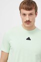 Памучна тениска adidas зелен IN6237