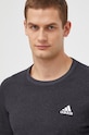Дрехи Памучна тениска adidas IN7123 сив