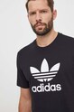 Бавовняна футболка adidas Originals Trefoil чорний IU2364
