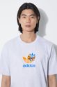 Памучна тениска adidas Originals IS2912 сив