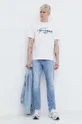 Βαμβακερό μπλουζάκι Tommy Jeans λευκό