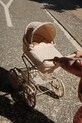 Kočárek pro panenky Konges Sløjd TULLE DOLL PRAM KS102919