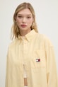 Tommy Jeans pamut ing sárga DW0DW19357