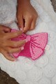 Konges Sløjd portfel dziecięcy BEADED BOW WALLET różowy KS103212