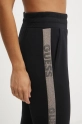 Guess pantaloni de trening VICTOIRE negru W5RB00.KBYE2