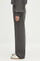 Carhartt WIP spodnie dresowe bawełniane Benton Sweat Pant I034513.89GD szary SS25