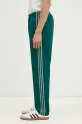 adidas Originals pantaloni de trening CLASSIC TP JP2523 verde SS25