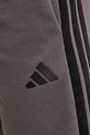 adidas pantaloni scurți Essentials JE6422 violet