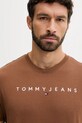 Abbigliamento Tommy Jeans t-shirt in cotone DM0DM20744 marrone