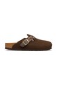 Birkenstock klapki zamszowe Boston płaski brązowy 1031716