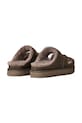 Obuwie UGG klapki zamszowe W Greenport Cross Strap Slide 1178470.DNSS brązowy