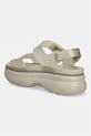 Obuwie Crocs sandały na platformie damskie Soho Frosted Y Strap Sandal 212651.1WY beżowy