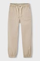 Mayoral spodnie joggery dziecięce z bawełną Boston by Mayoral 6574.7H.Boston.PPY2 beżowy SS26