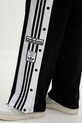 Tepláky adidas Originals Adibreak KD4094 čierna