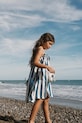 Tinycottons sukienka z dodatkiem lnu dziecięca LIGHT NAVY STRIPES DRESS tkanina niebieski SS26.225