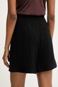 Odzież Simona Corsellini szorty eleganckie damskie z wiskozy P26CPSH00101 czarny