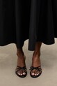Answear.LAB klapki damskie skórzane V2157L-1-1.cjk