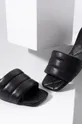 Δερμάτινες παντόφλες Answear Lab μαύρο