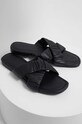 Шкіряні шльопанці Answear Lab віденський чорний FLAT.03.DB