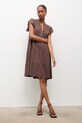 Odzież Answear.LAB sukienka z dodatkiem lnu ZY969.hak brązowy