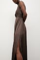Answear.LAB šaty z viskózy hnedá WS26-SUD031