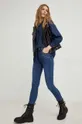 Βαμβακερό πουκάμισο Answear Lab  X limited collection SISTERHOOD σκούρο μπλε
