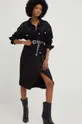Answear Lab sukienka X kolekcja limitowana SISTERHOOD czarny