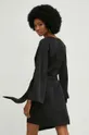 Φόρεμα Answear Lab X limited collection SISTERHOOD  100% Πολυεστέρας