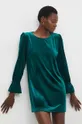 Zamatové šaty Answear Lab zelená