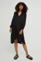 Answear Lab sukienka z jedwabiem Silk Blend czarny