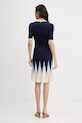 Odzież Silvian Heach sukienka sweterkowa z wiskozy ALLANDI GPP26495VE granatowy