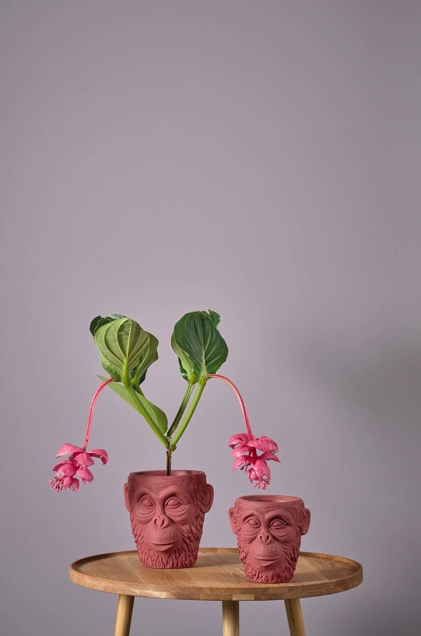 Beliani Vaso per fiori Myra Nero 38 x 80 x 37 cm