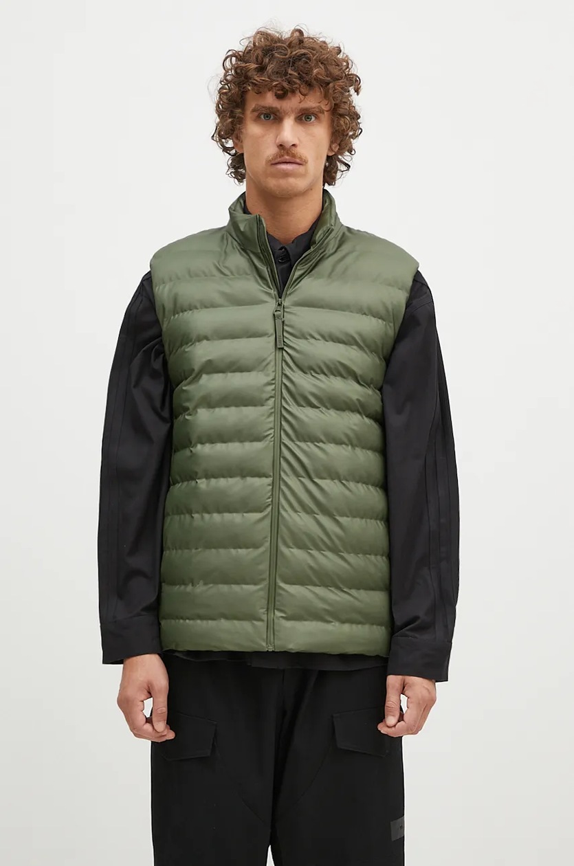 Rains vest Trekker Vest green color at PRM US