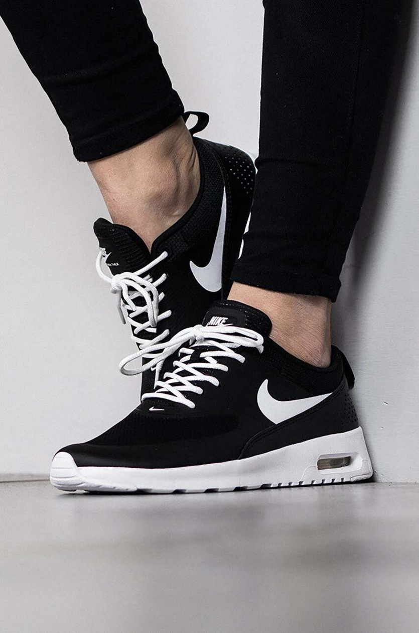 air max thea black and white