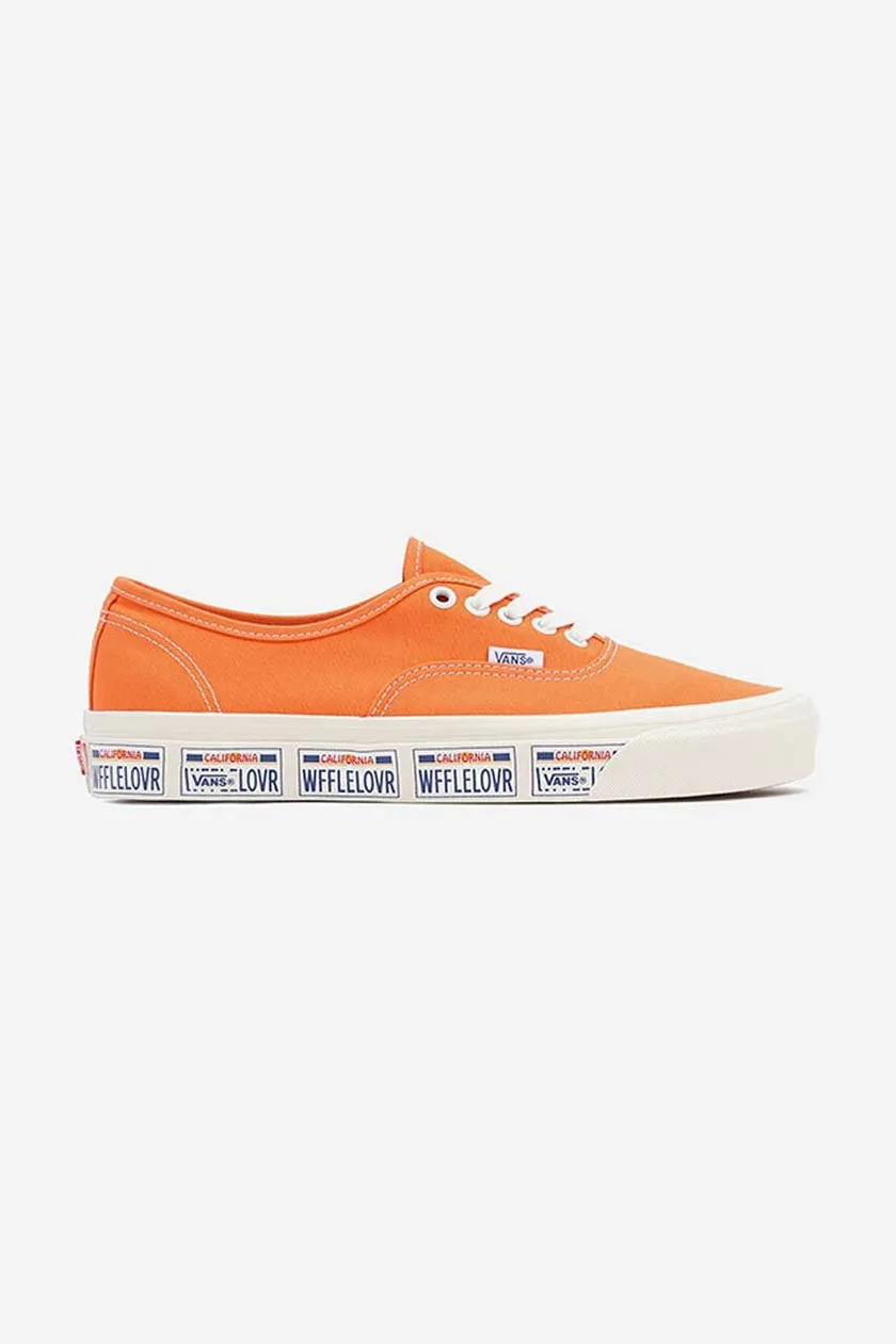 Vans vault 2025 authentic orange