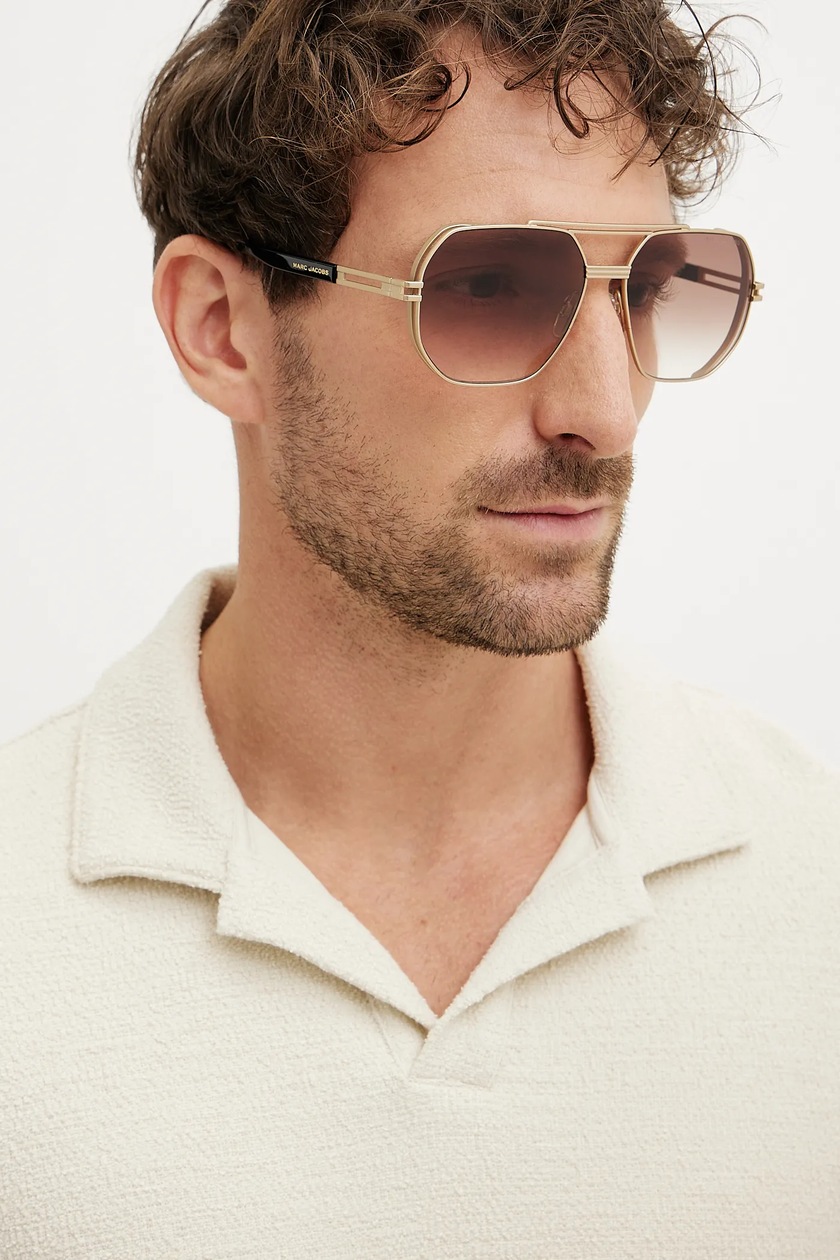 BOTTEGA VENETA スクエアフレムサンクラス BV1030S 002 Bottega Veneta okulary przeciwsłoneczne męskie kolor złoty