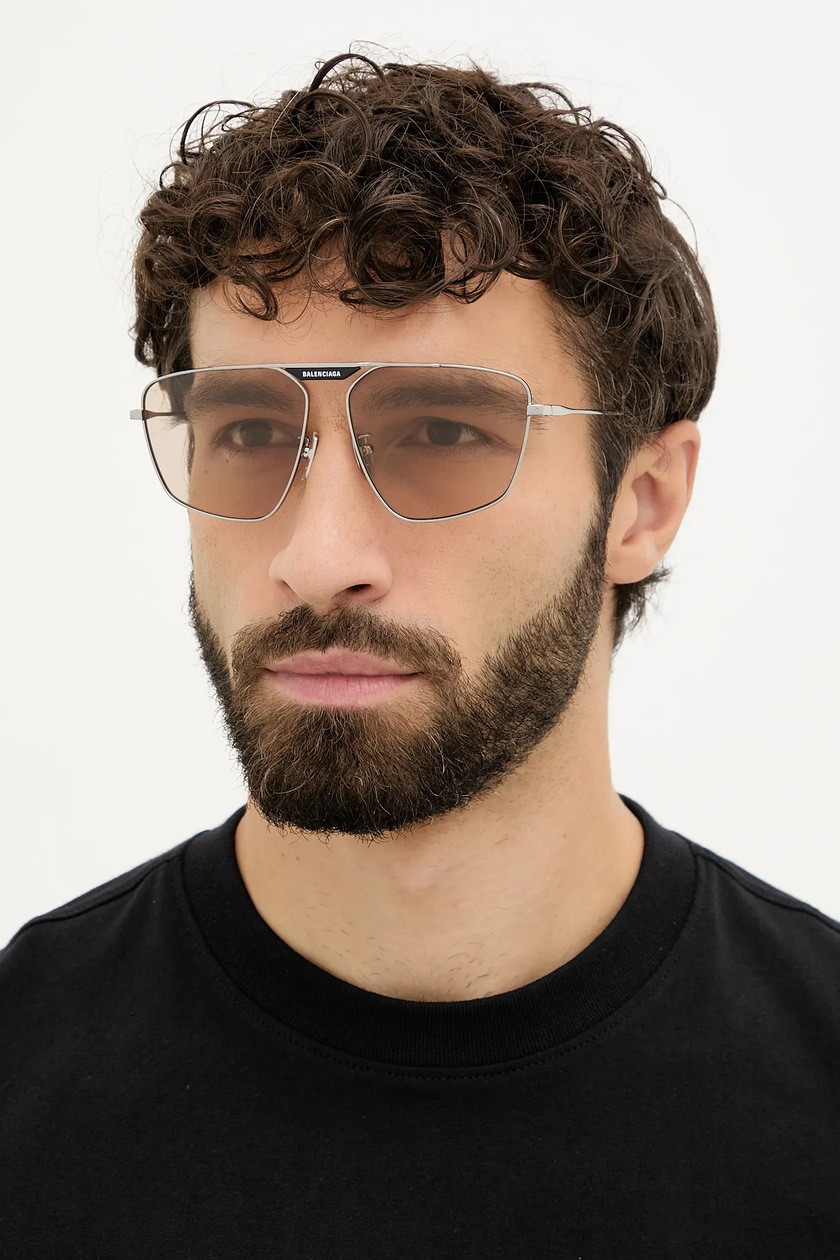 Gucci okulary przeciwsłoneczne męskie kolor srebrny GG1676S