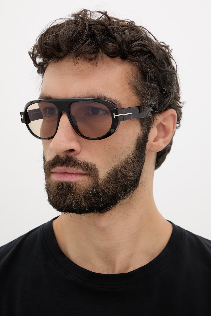 Солнцезащитные очки Tom Ford мужские цвет коричневый FT1081_5805E