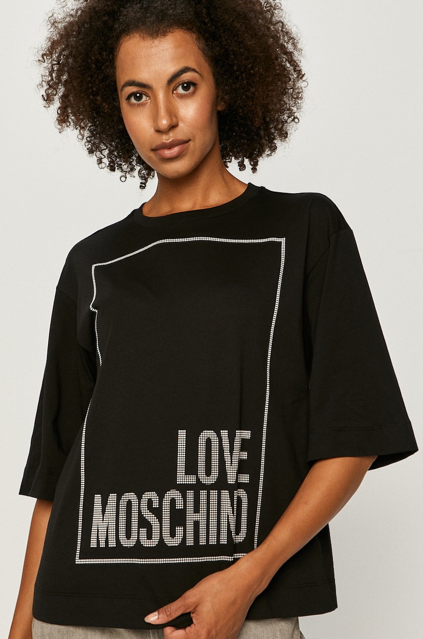 T shirt hotsell moschino love