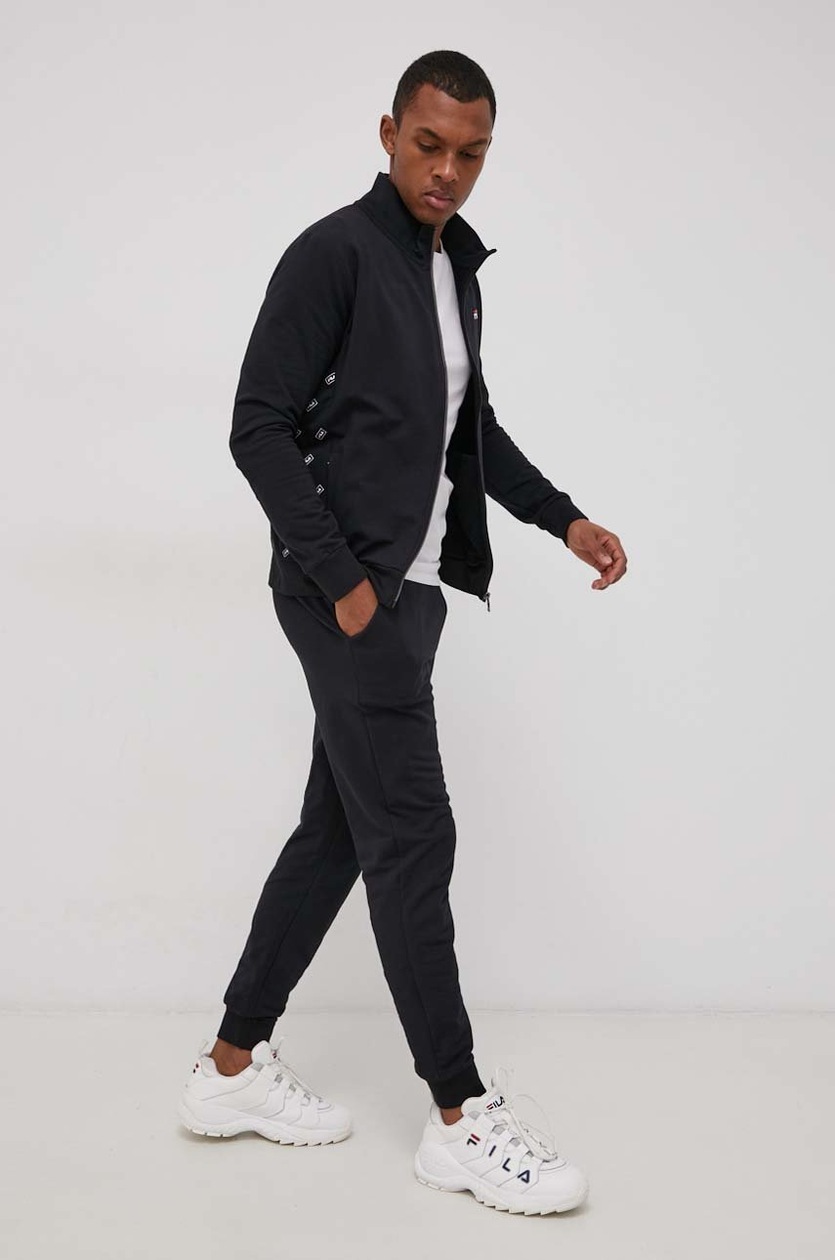 Fila tuta da ginnastica