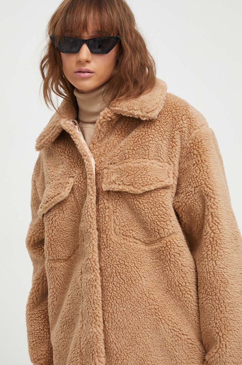 UGG kurtka damska kolor brązowy przejściowa oversize