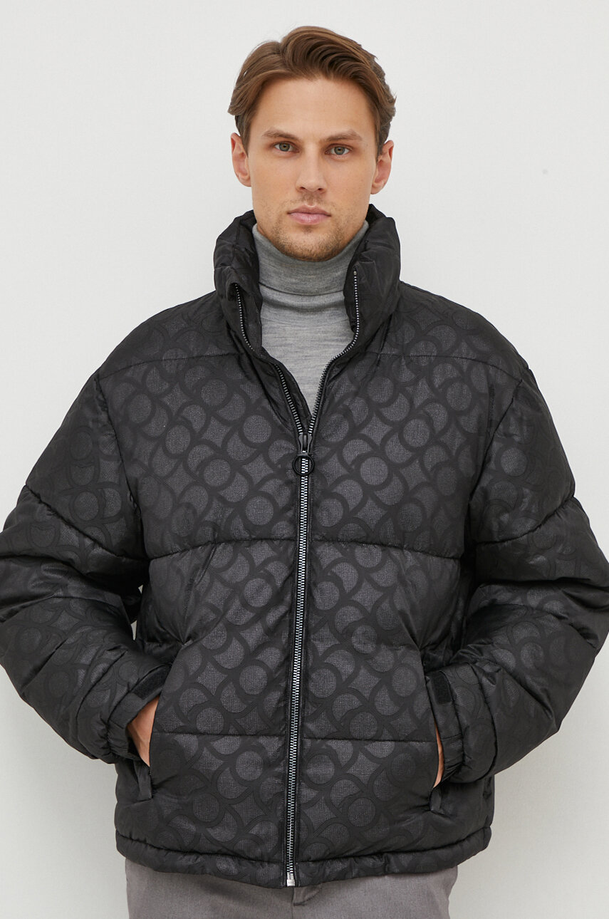 Куртка Trussardi мужская цвет чёрный зимняя oversize | ANSWEAR.ua Куртка Trussardi мужская цвет чёрный зимняя oversize | ANSWEAR.ua