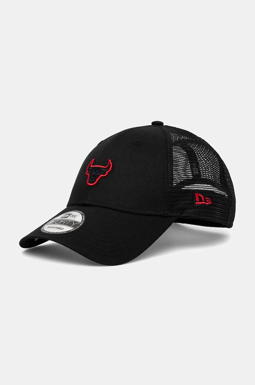 New Era baseball cap 9FORTY TRUCKER CHICAGO BULLS black color with an application 60565547 at PRM US